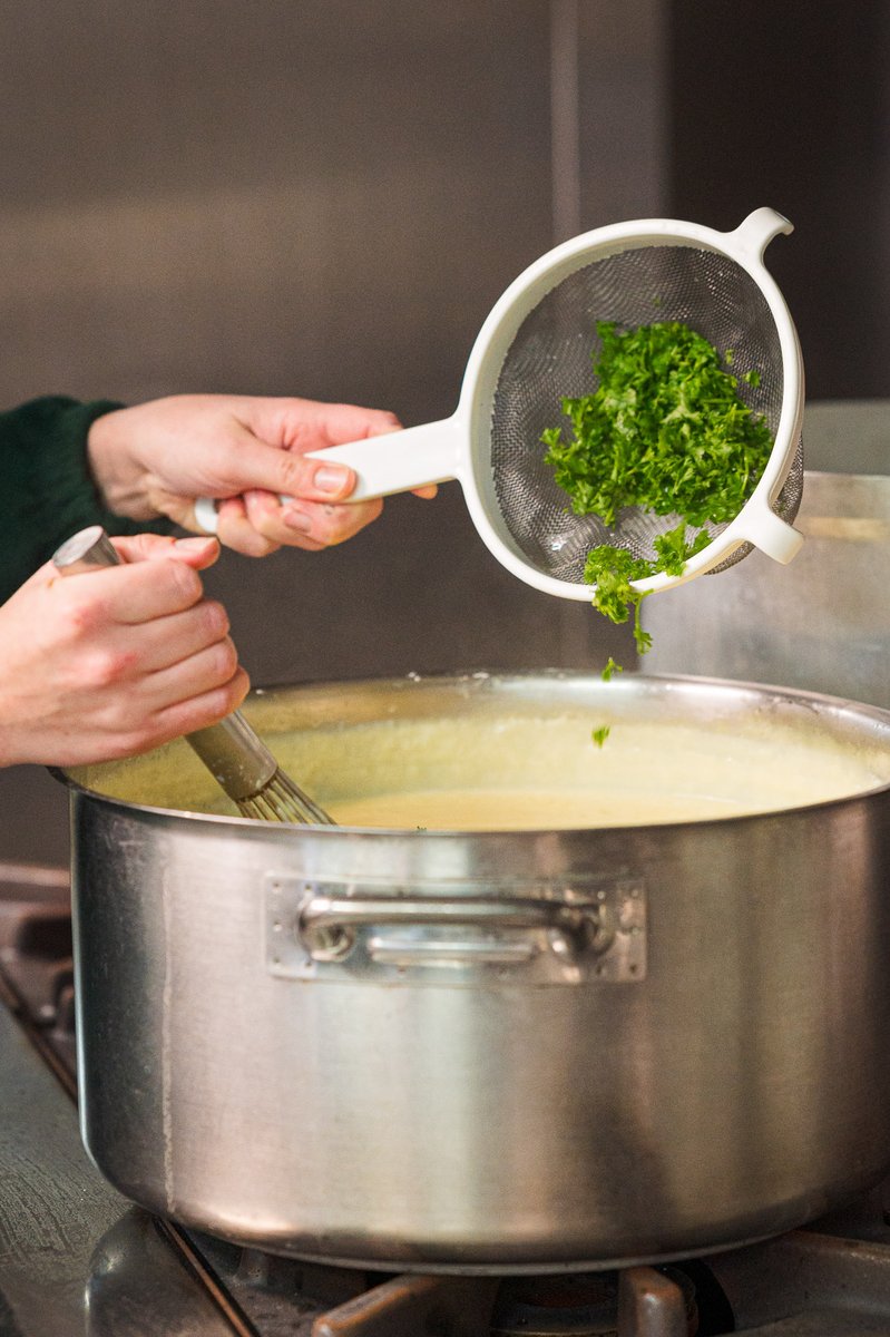 🥄 Did you know… we hand make all our own sauces, just the way you would at home?

From pasta dishes to casseroles, our sauces start with real ingredients, made fresh in our kitchens with care. No shortcuts – just honest, homemade flavour children love. 💛

#HandmadeWithCare