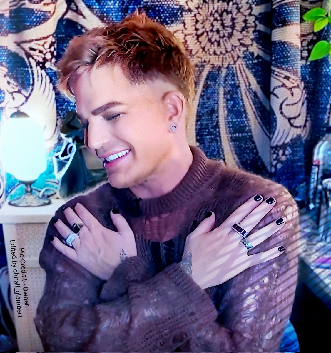 lipanj_'s tweet photo. @adamlambert 💜
pic credit to the owner https://t.co/G01c6jDrOL