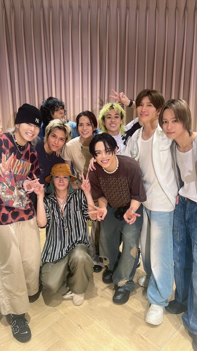 KID PHENOMENON【公式】 (@_kid_phenomenon) on Twitter photo THE BEAT GARDENさんと
"ラブコメディ" も一緒に🫶
vt.tiktok.com/ZSAvuNQAk/
ありがとうございました👑
<a href="/TBG_account/">THE BEAT GARDEN(ビートガーデン)</a>
#ラブコメディ
#ビートガーデン #TBG
#KIDPHENOMEON #キドフェノ THE BEAT GARDENさんと
"ラブコメディ" も一緒に🫶
vt.tiktok.com/ZSAvuNQAk/
ありがとうございました👑
<a href="/TBG_account/">THE BEAT GARDEN(ビートガーデン)</a>
#ラブコメディ
#ビートガーデン #TBG
#KIDPHENOMEON #キドフェノ