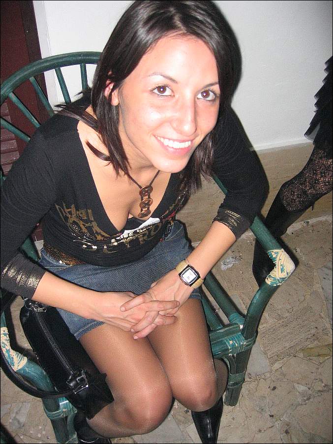 AmateursInHose's tweet photo. Miniskirt, boots and shiny #pantyhose.

Want to see hot #camgirls playing live on cam in pantyhose?  Visit https://t.co/I4uHYnyqwl https://t.co/WTLEeeaA2i