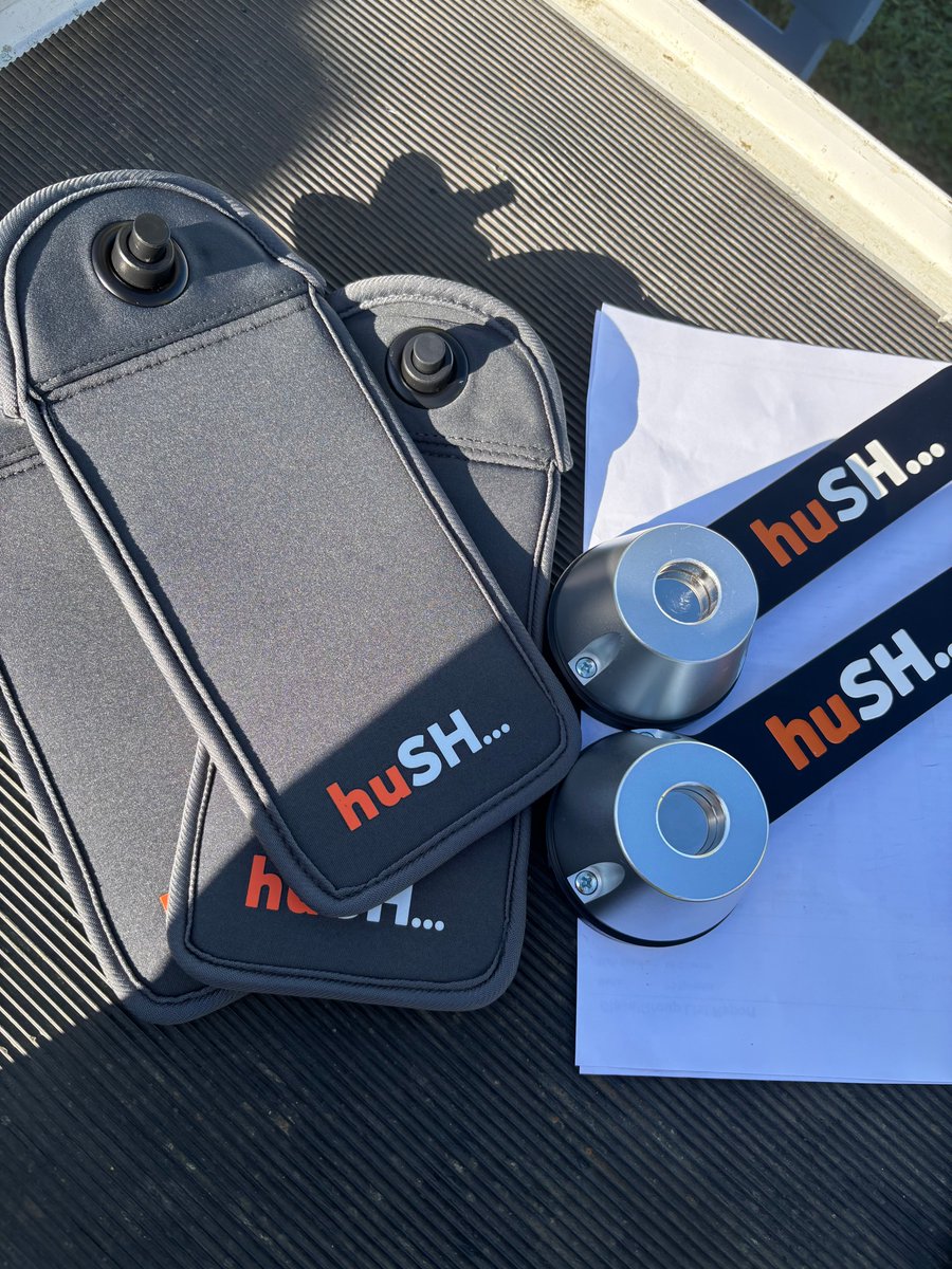 AstreaErnulf's tweet image. Starting now, Ernulf Academy is a phone-free school! 📵

We are proud to share that Ernulf Academy is now a phone free school, giving our scholars the opportunity and environment for safe and disruption-free learning.

Scholars will each receive a Hush pouch when entering the…