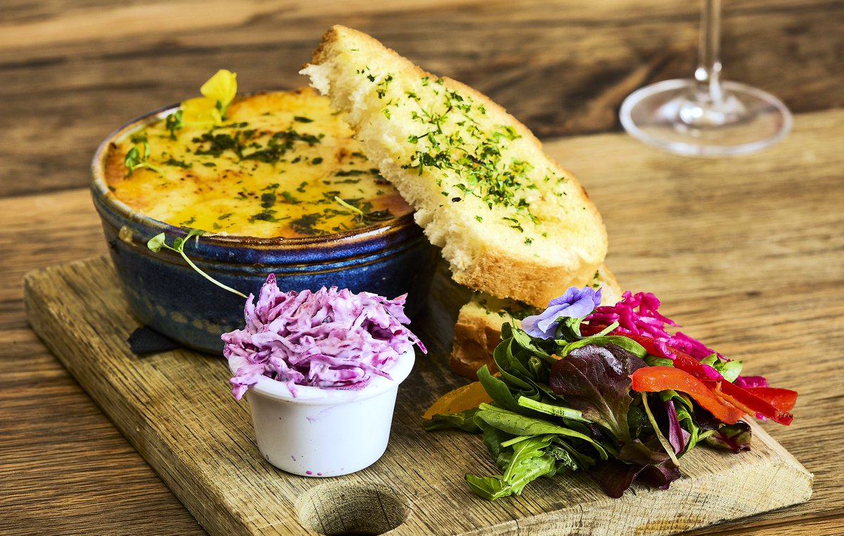 When we finish breakfast service at 11 am each day, our new all-day menu will be available from 12 noon to 5 pm, Sunday through Thursday, and from 12 noon to 8:30 pm, Thursday through Saturday. Online menu here:
bit.ly/4mL7HIv
#newmenu #restaurantsinwexford