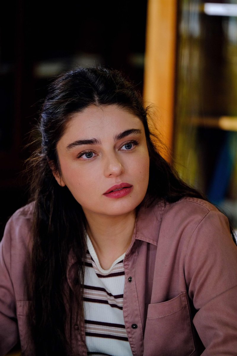الصورة الأولى لنجمة ايتشا توران من فيلم خذني يا ابي
 #AlBeniBaba