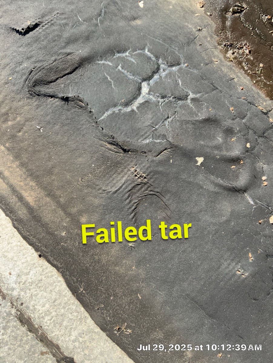 RooferJohn123's tweet photo. TEXAS🚨
Is your commercial roof leaking? 💧 
Could UV damage, heat absorption, or poor reflectivity be the culprit? 
Let’s find the cause and protect your roof! 🛠️ 
254-230-7163 
https://t.co/dXr8iUECR1 
#Roofing 
#CommercialRoofing 
#LeakDetection
#restoration https://t.co/7VbgjlOB4p