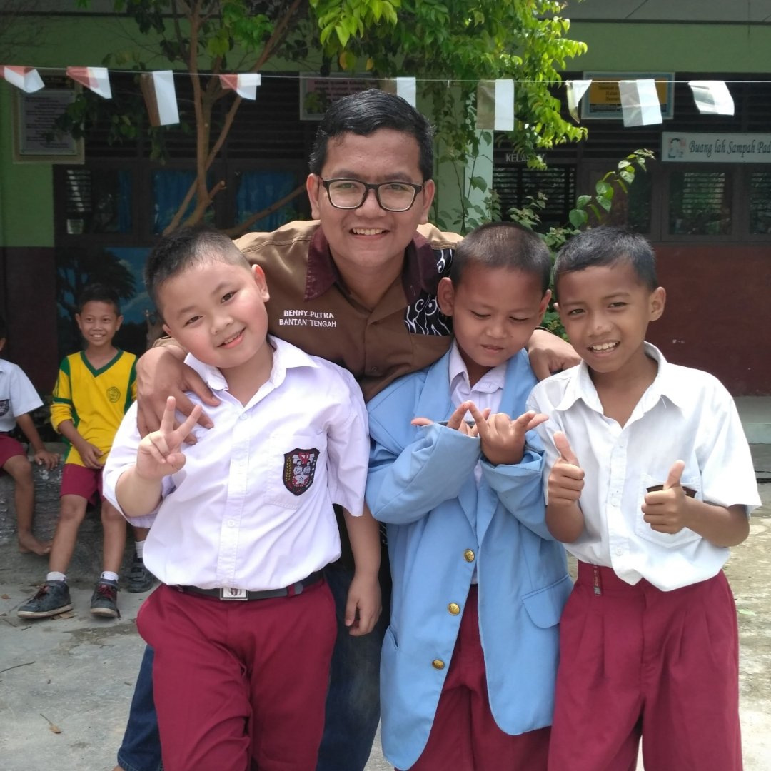 bbennyputra's tweet photo. Tak kan pernah lelah untuk mengabdi 
Terkadang kita berbuat baik tidak akan di anggap baik oleh orang lain jika ada hal yang dia rasa tidak sesuai dengan jalan pikiran nya. 
Tapi percayalah jangan lelah untuk berbuat kebaikan... https://t.co/1QLTFzUpFL
