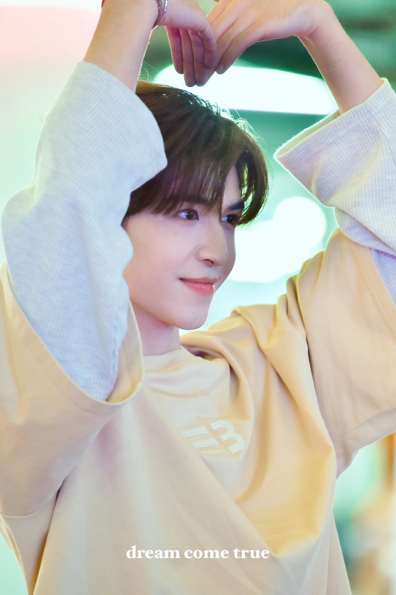 dctppat's tweet photo. คิดถึงฉันมั้ยเ���ลาที่เธอ………🥹🤍

@patrick_pppat #แพทริค #尹浩宇 
#แพทริคณัฐวรรธ์ #PatrickFinkler https://t.co/dkjURCcMXY