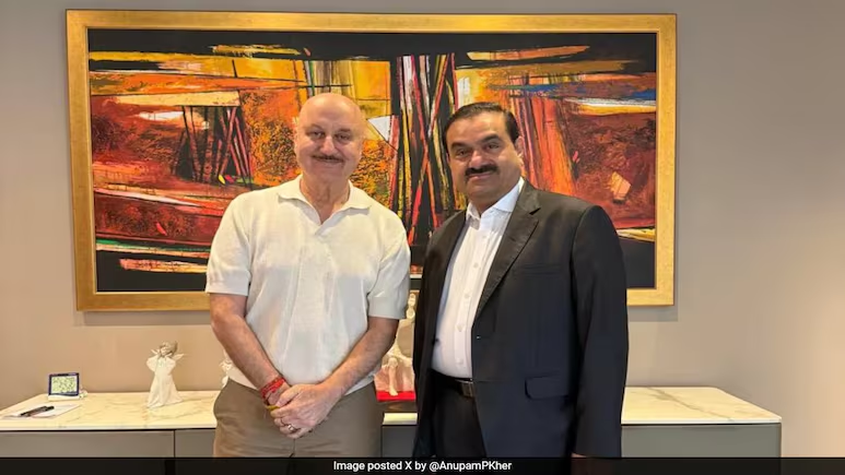 ndtv's tweet photo. Anupam Kher Meets Gautam Adani, Calls Him "Inspirational" https://t.co/kQ5THAsRLD https://t.co/jUYhoY5oD7