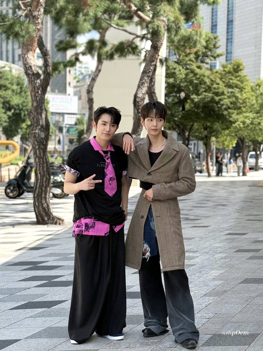 250905 온리원오브 규빈 밀

런웨이 접수 🧥

#온리원오브 #OnlyOneOf #オンリーワンオブ
#규빈 #KB #キュビン
#밀 #Mill #용수 #ミル
<a href="/OnlyOneOfmember/">온리원오브</a>