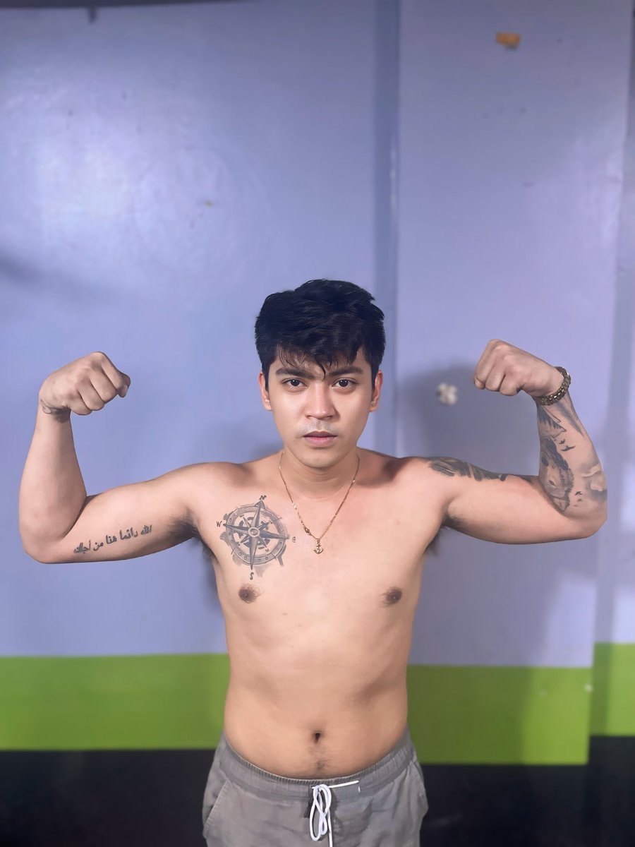 Marksuarez123's tweet photo. available ako mga boss daddy mo heheh pm lang https://t.co/e5or8s7yJa