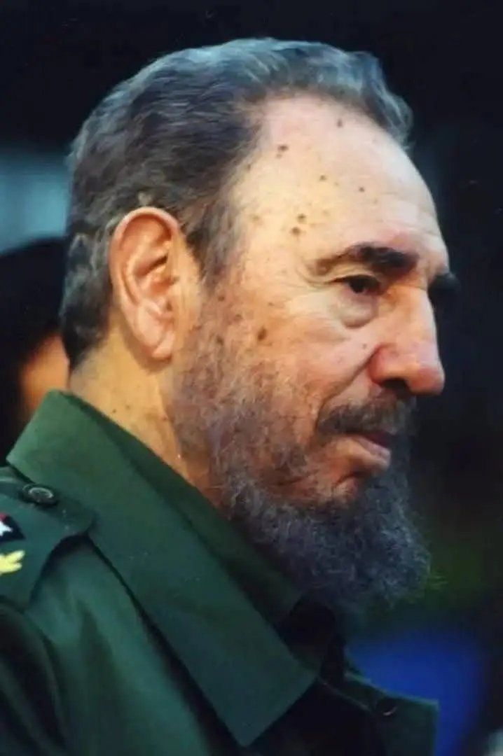 Uno solo, ese es nuestro #FidelPorSiempre #FidelEsFidel #FidelVive entre nosotros, en cada cubano que continúa su obra. #Guane #PinardelRio  #CubaViveEnSuHistoria