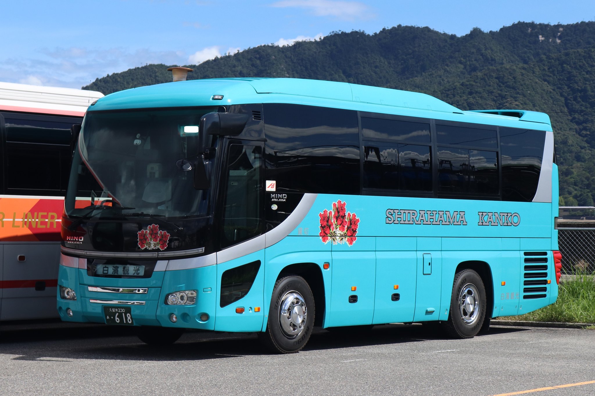 白梅観光 車両紹介 | しらうめ観光