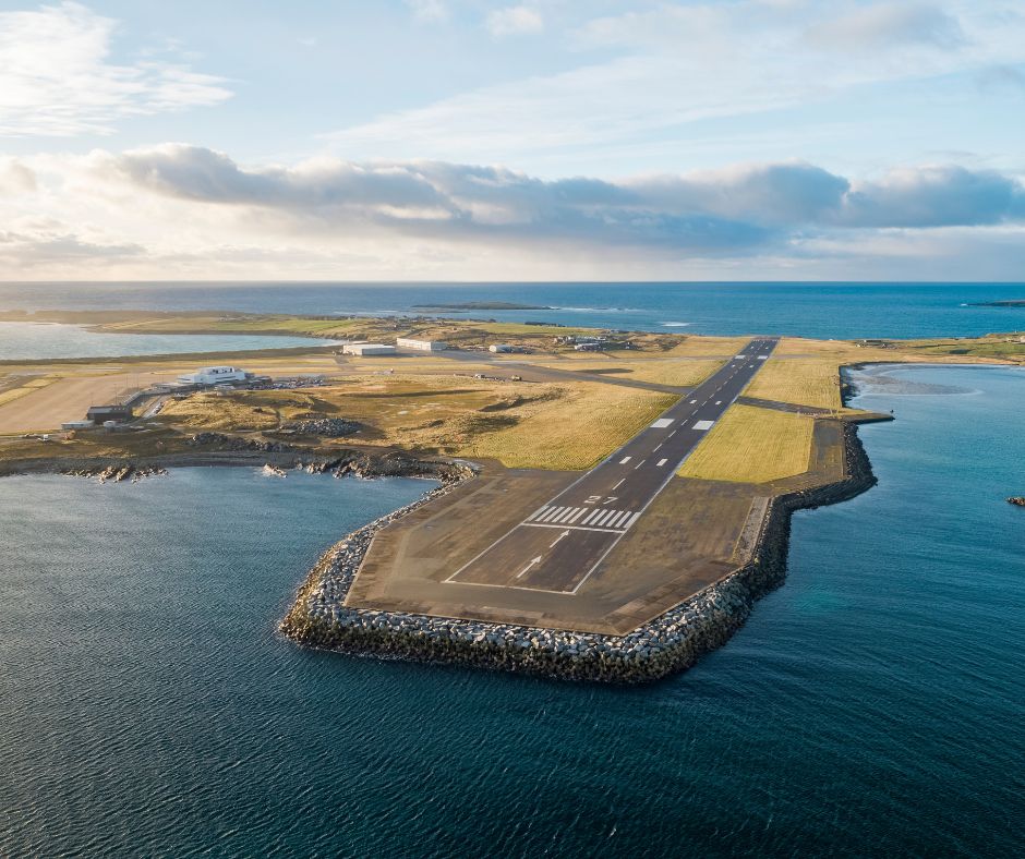 Highlands & Islands Airports tweet media