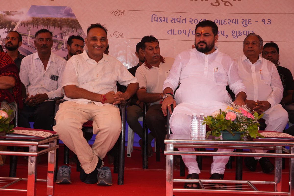 rajeshchudasma's tweet image. આજરોજ જૂનાગઢ જિલ્લાના માળીયા હાટીના તાલુકાનાં ચોરવાડ ખાતે આવેલ હોલિડે કેમ્પ બીચને અંદાજીત રૂપિયા ૪.૮૧ કરોડના ખર્ચે વિકસાવવાની કામગીરીનું ખાતમુહૂર્ત કર્યું.