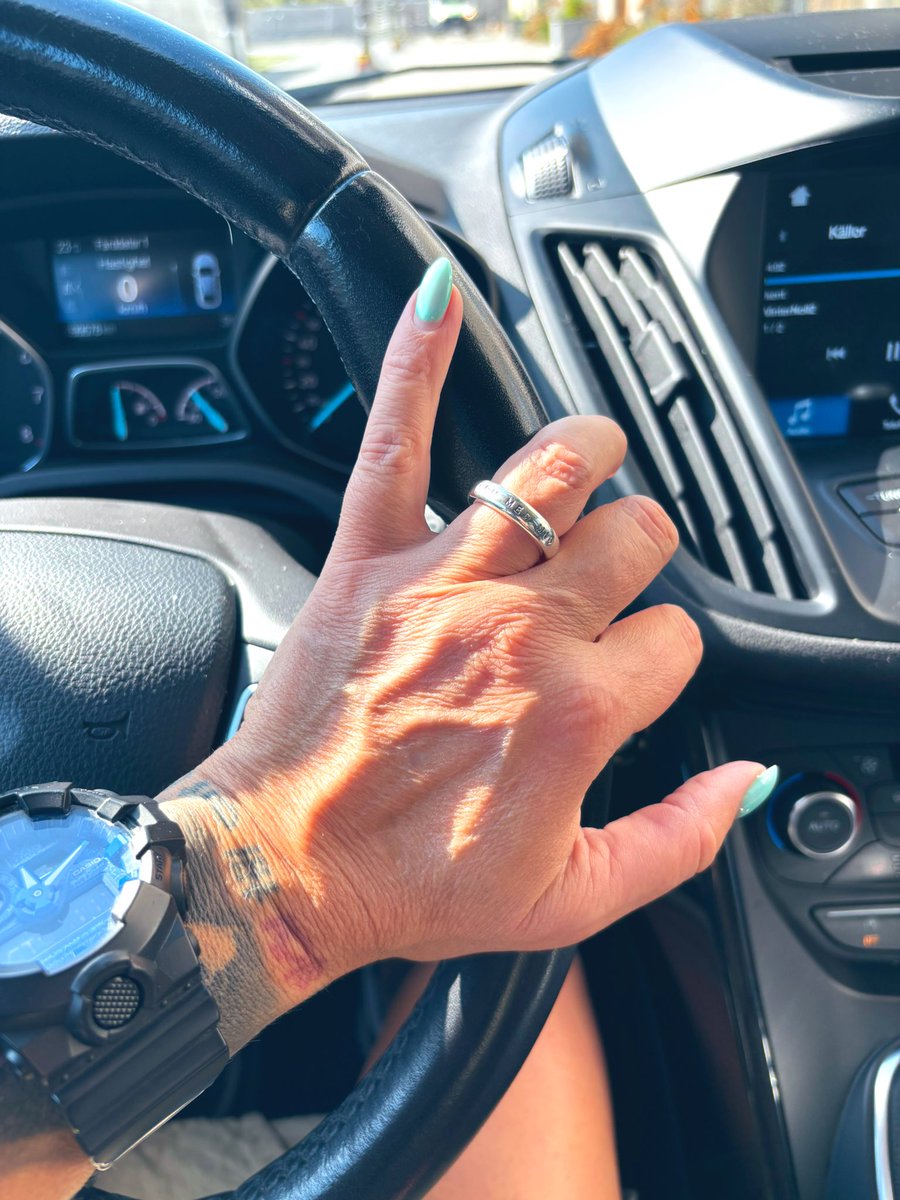 Kan ha köpt mig en Thåström-ring idag! 😍 #Kommedmig #Thåström