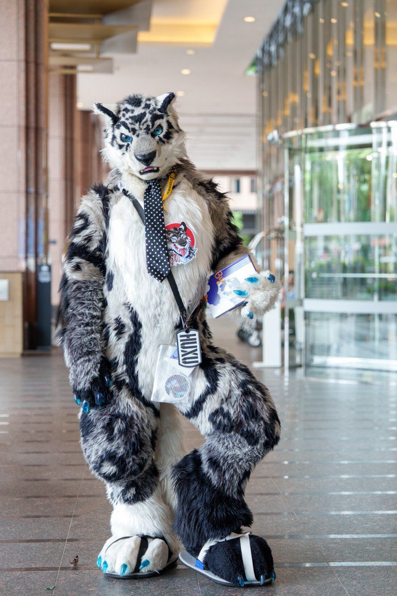 Hm how should we call this month? It’s #Sneptember obviously 🙂‍↕️

 #FursuitFriday #UTFG2025 
📸: <a href="/yanadsl/">酩獄/Yan🔜Infurnity</a>