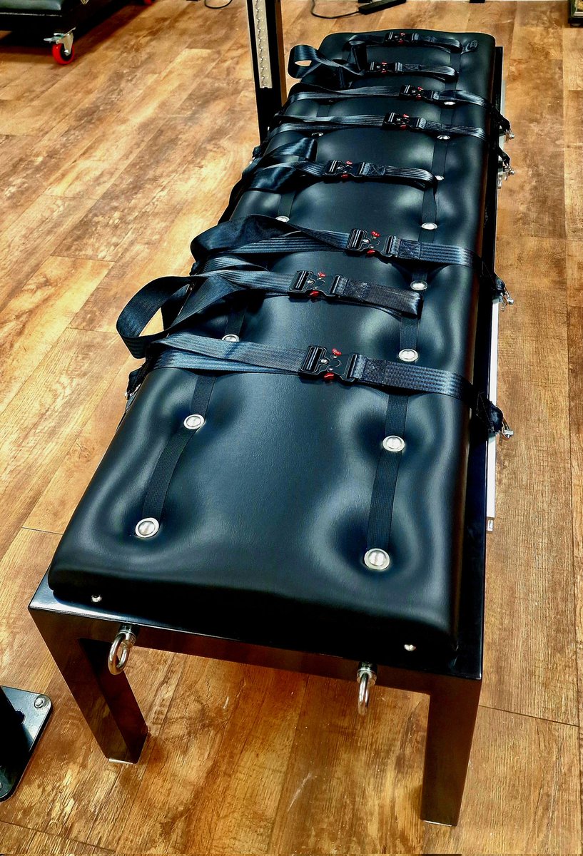 Enfettered8's tweet photo. We had a fantastic day in Derby yesterday with the beautiful Mistress Vixen of @VixenStudios a delightful Lady with an amazing play space.,...
#DerbyMistress #FilmingMistress https://t.co/M48Eywv9Gk