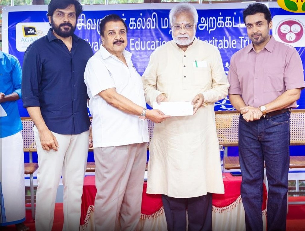 Hari_Socialist's tweet image. • #Sivakumar Iyya, @Karthi_Offl Anna &amp;amp; @Suriya_offl ❤️‍🔥 With His New Look | #Karuppu #Suriya46