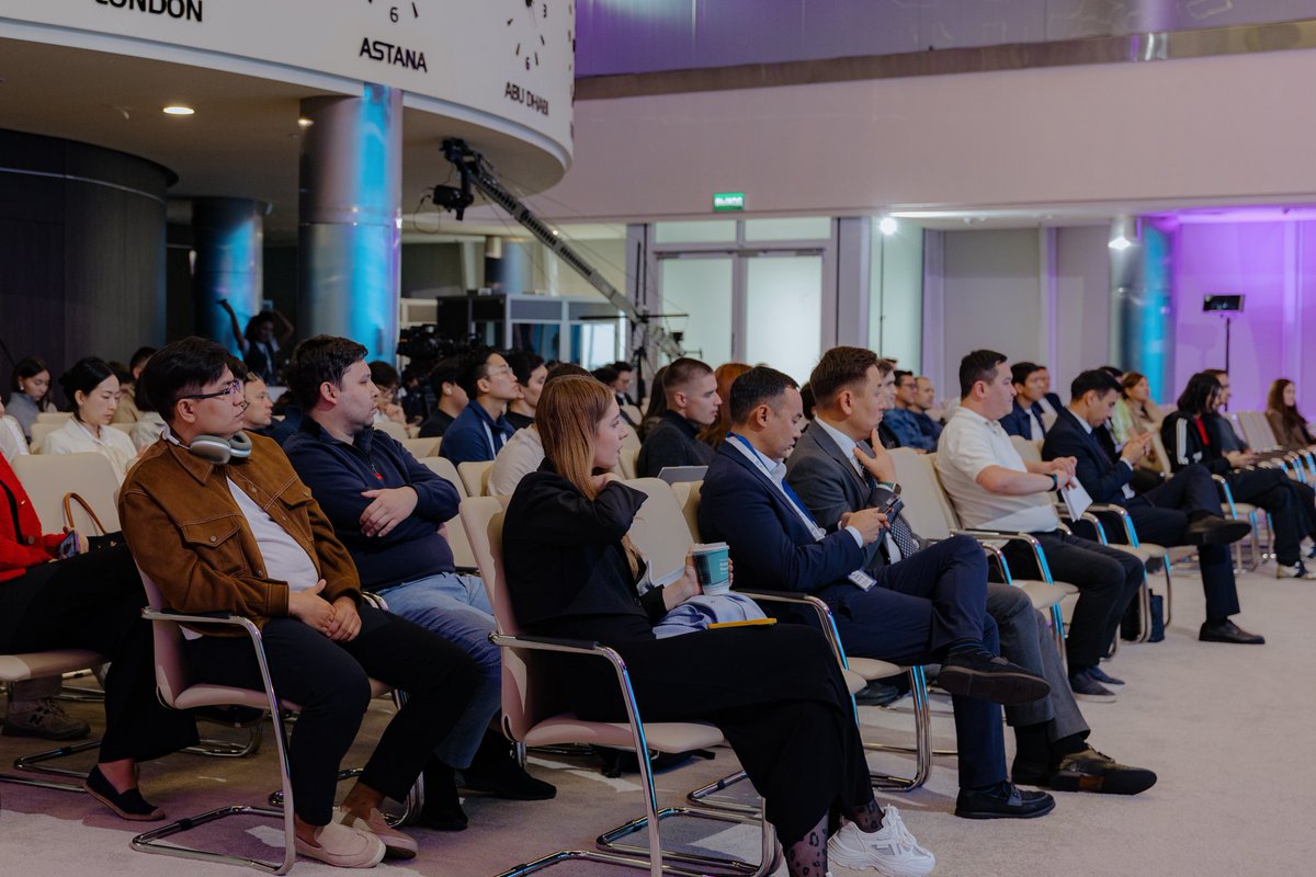cryptolgi's tweet image. Some highlights from Solana Superteam KZ event in Astana 
- Official Astana Finance Days side event
- Launch of new TV series with Atameken Business
- Top execs from 6 banks + VC funds
- 4 panels + networking
- 180 happy guests
- And… 1 priceless experience