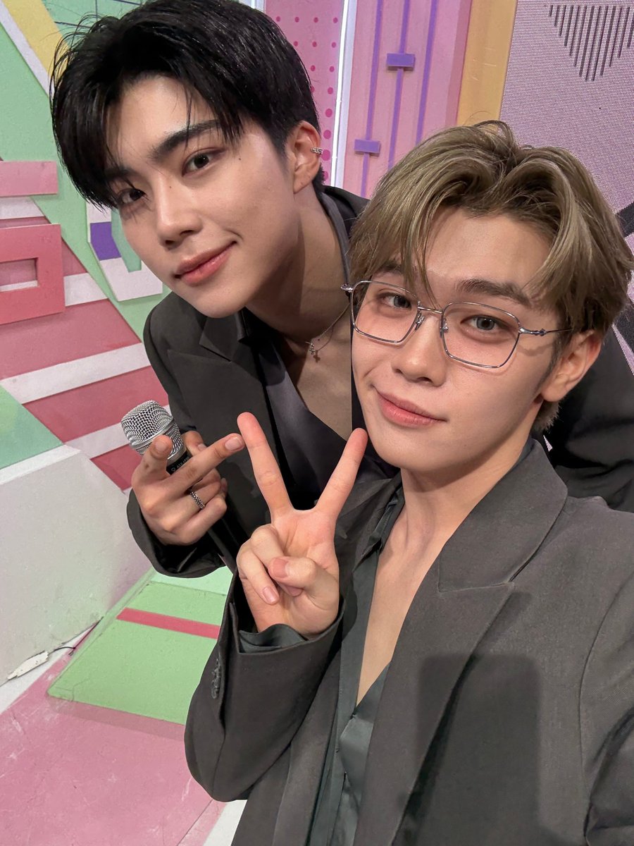 태건브이!!!! 셀!!! 카!!! 당!!!