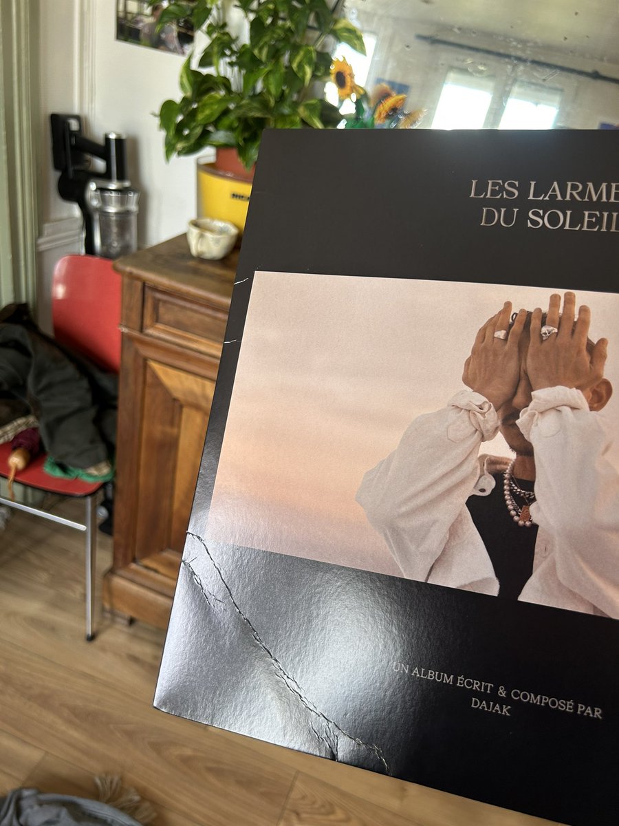 Louiselesfleurs tweet media