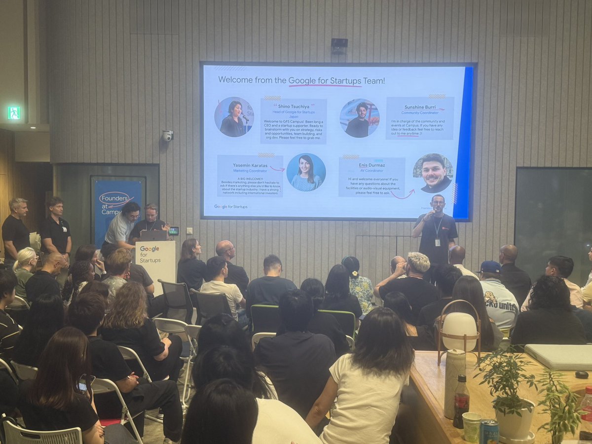 BuildersWeekend's tweet image. We are hanging out at the Le Wagon Demo Day today, super packed venue, congrats to organizers! 🚐