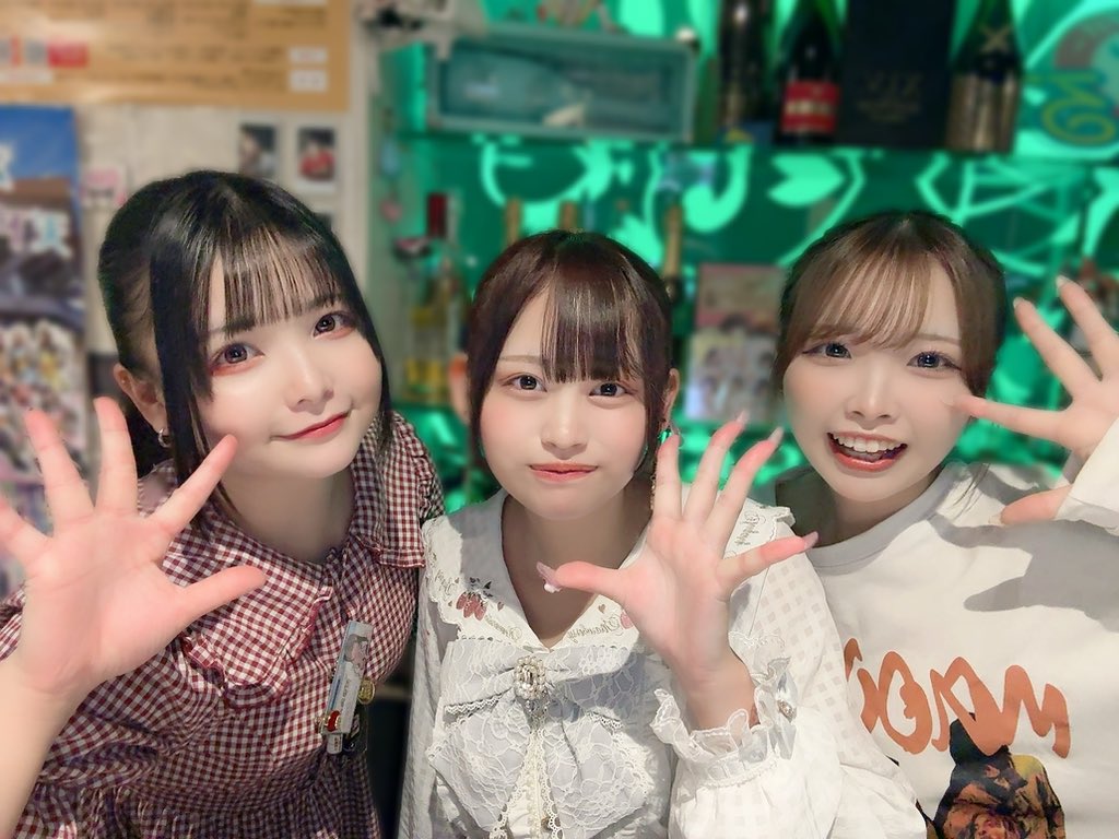 アニソンバーもふる 新宿 歌舞伎町店 🧸🌟コンカフェ最大手🌟 (@mofru_kabuki) on Twitter photo ✌🏻もふる歌舞伎町店✌🏻
ただいまお席すぐご案内できます🌟🎶
ぱち<a href="/mofru_pachi/">上級店長ぱちたん🐝もふる新宿歌舞伎町 コンカフェ</a>
もも <a href="/guild_momo/">もも🚩 ギルド新宿歌舞伎町コンカフェ</a>
ゆん<a href="/mofru_yun/">꒰ ゆん ꒱ もふる新宿歌舞伎町 コンカフェ</a>
朝5時まで営業しています✨
ご来店お待ちしてます🎀
#歌舞伎町コンカフェ
#アニソンバーもふる ✌🏻もふる歌舞伎町店✌🏻
ただいまお席すぐご案内できます🌟🎶
ぱち<a href="/mofru_pachi/">上級店長ぱちたん🐝もふる新宿歌舞伎町 コンカフェ</a>
もも <a href="/guild_momo/">もも🚩 ギルド新宿歌舞伎町コンカフェ</a>
ゆん<a href="/mofru_yun/">꒰ ゆん ꒱ もふる新宿歌舞伎町 コンカフェ</a>
朝5時まで営業しています✨
ご来店お待ちしてます🎀
#歌舞伎町コンカフェ
#アニソンバーもふる