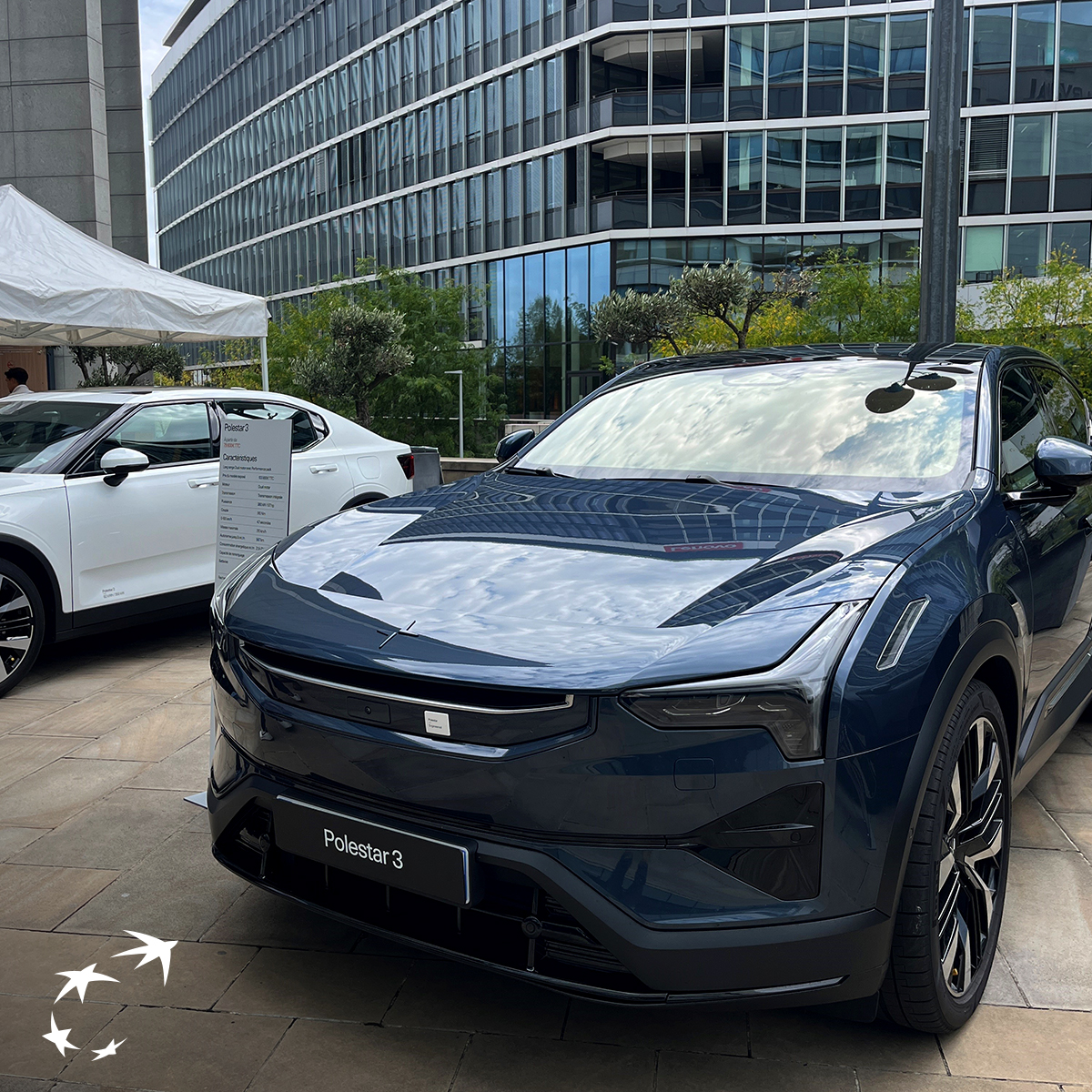 Les collaborateurs d'Arval France ont eu la chance de découvrir les véhicules Polestar, marque suédoise de voitures 100 % électriques haute performance qui vient d'arriver en France !
Toute la gamme est désormais disponible à la commande  :
Polestar 2, Polestar 3, Polestar 4