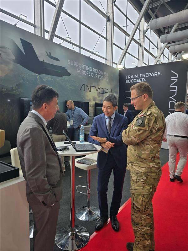 antycipsim's tweet image. And just like that, MSPO 2025 wraps up! 🙌

Huge thanks to everyone who visited our booth &amp;amp; to our amazing partners: @MAKsimulation, @Cervusdefence, @cogsimtech and ST Engineering for making it all possible.

Until next time, Kielce! 👏

#MultiDomain #Simulation #SeeTheFuture