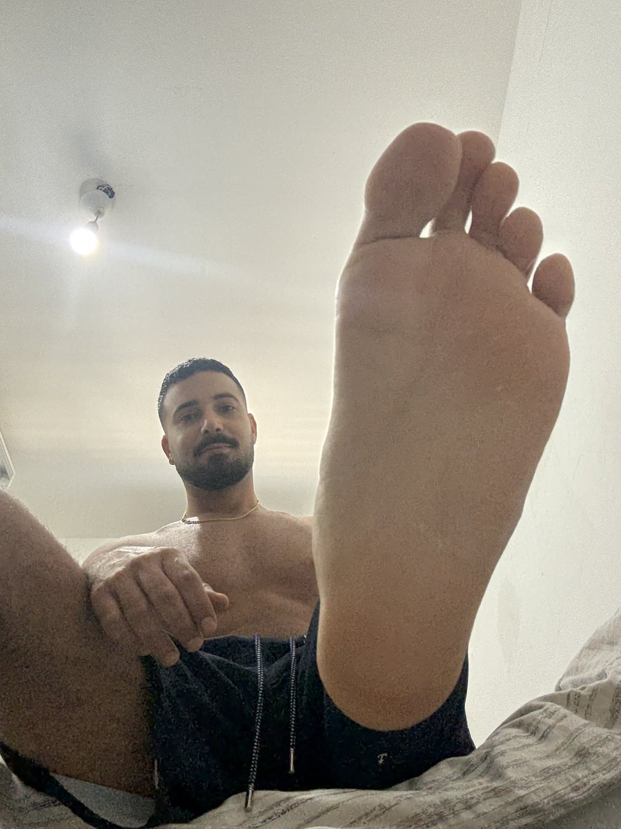 Tax Friday 🥵 
You'd better send and show your ambition to support your king throne.com/alphaomar