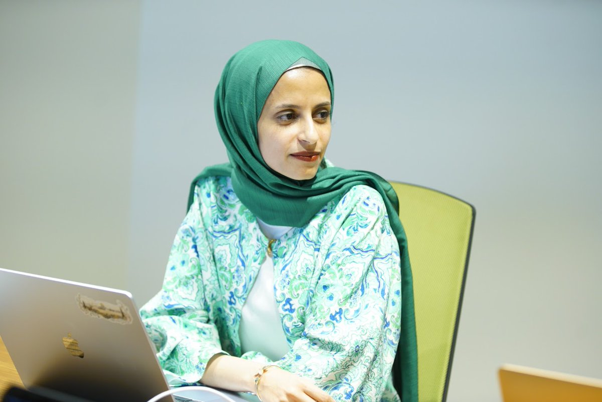 SharqStrategic's tweet photo. 🚀 At Al Sharq Strategic Research, we believe in equipping the next generation with the tools of tomorrow.

Over two days, our interns participated in an intensive AI workshop led by journalist Shaimaa El-Hadidy @salhadidy, exploring the practical applications of AI in research, writing, data visualization, interactive presentations, and dashboard design.

Through workshops, we equip our interns with advanced skills and practical tools that enhance their learning journey and prepare them for impactful contributions in research and beyond.