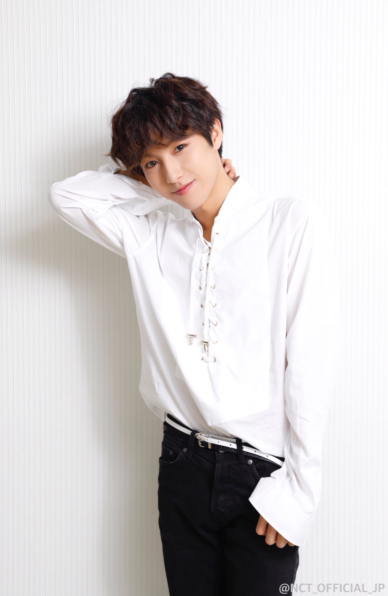 ロンジュン直筆サイン入り超大型写真…Renjun…NCT… Amazon.co.jp: ロンジュン直筆サイン入り超大型写真…Renjun…NCT