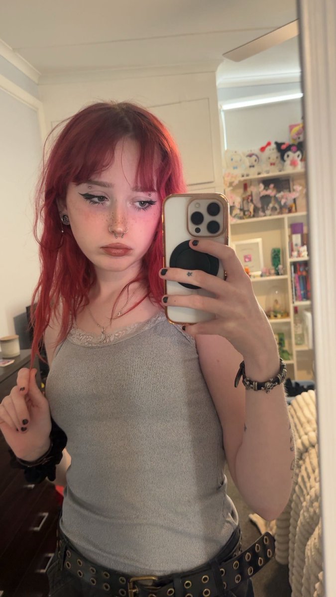 allradionohe4d's tweet photo. sorta new to nsfwtwt looking for moots!!!
-20
-bisexual
-switch
-australian
-i love gaming
-alternative
-i do onlyfans (no PPV)
-will probs post pussy for free

like n retweet for moots!!

#nsfwtwt #nsfwacc #nsfw #onlyfans #OF #alt #alternative #emo #emogirl #onlyfansgirl #OFgirl https://t.co/Le2BApZM8l