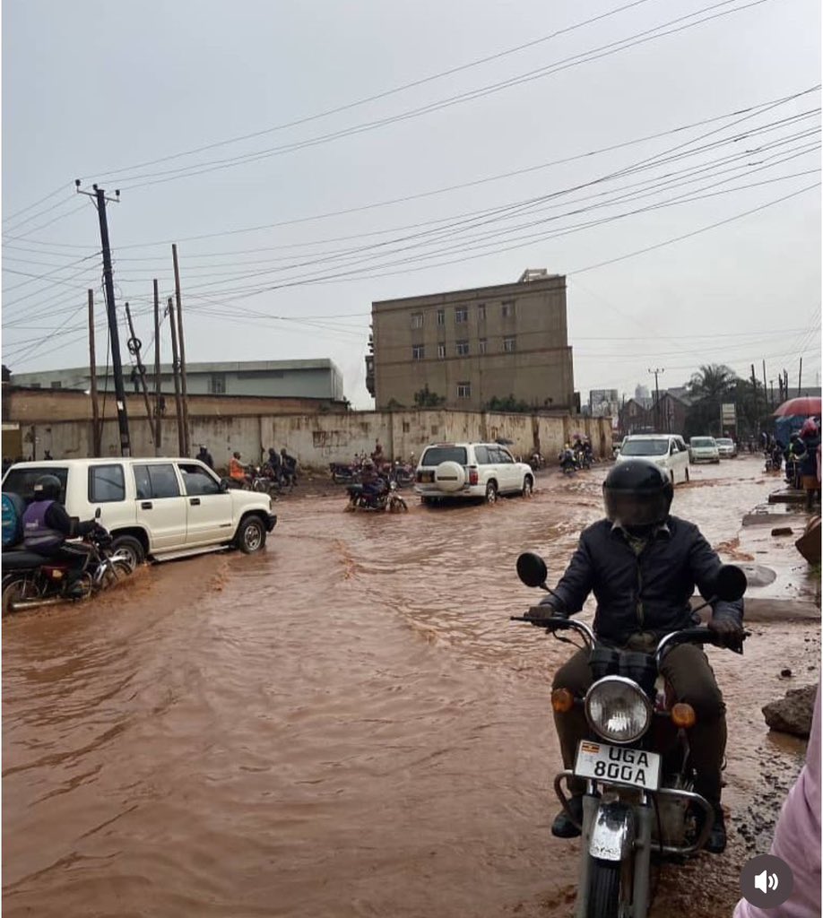sam_kamoga's tweet photo. Which city’s drainage systems is Mr Lukwago going to protect once re-elected if the city looks like this whenever it rains?? https://t.co/MCUyreL0oi