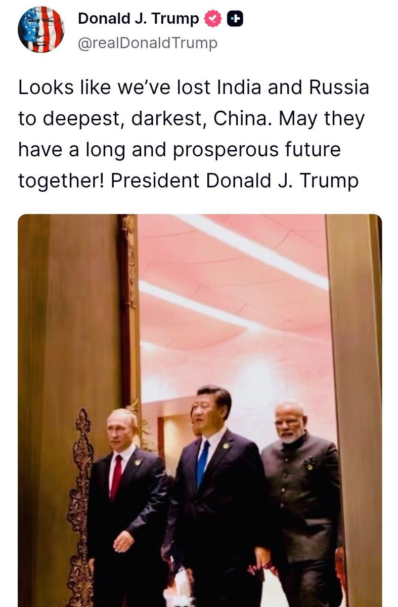 अमेरिका के राष्ट्रपति डोनाल्ड ट्रंप ने भारत और रूस को लेकर बड़ा बयान दिया है। ट्रंप ने सोशल मीडिया पर लिखा कि “लगता है हमने भारत और रूस को चीन के सबसे गहरे अंधेरे रास्ते पर खो दिया है। उम्मीद है कि उनका भविष्य लंबा और समृद्ध हो।” 

#DonaldTrump #China #Russia #India