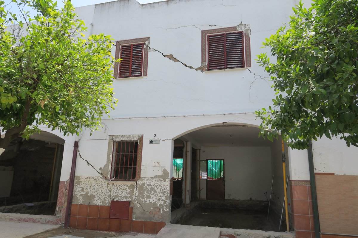 Edartec's tweet photo. En Alcalá del Río (Sevilla), AVRA encargó a Edartec Geotecnia y a Edartec Consultores S.L. los estudios y el proyecto de ejecución.
Ahora se están ejecutando los recalces de cimentaciones mediante micropilotes. Después se abordarán los trabajos de reparación de rehabilitación. https://t.co/jPkZ8edY65