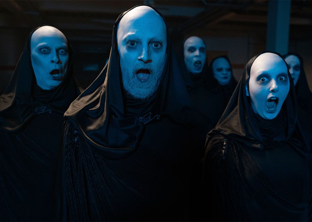 4Viewers's tweet image. Mitchell and Webb are back with a brand new funny, inventive and pretty sweary sketch show. Don’t miss it tonight at 10pm on @Channel4 #MitchellAndWebbAreNotHelping