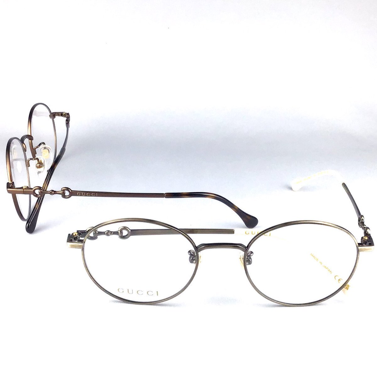 GUCCI】 ”馬の轡”をモチーフとしたアンティーク調の上品なラウンド