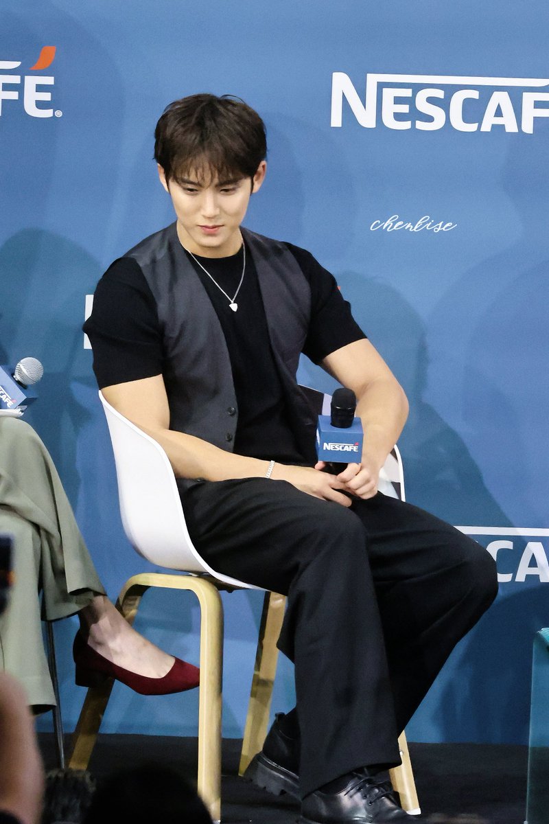 Chlisechen_'s tweet photo. 20250905 HK Nescafe

💙

#민규 #MINGYU #金珉奎 #ミンギュ
#세븐틴 #SEVENTEEN
#MINGYUxNescafe #Nescafe_HongKong https://t.co/zSwYAcm5QQ