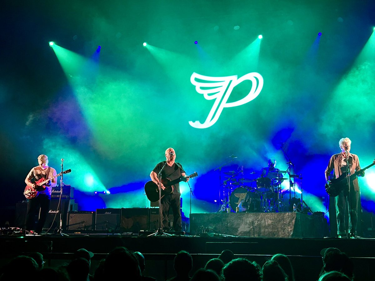 Thank you <a href="/PIXIES/">PIXIES</a> for an incredible night of music <a href="/CriterionOKC/">The Criterion</a>.  <a href="/spoontheband/">SPOON</a> were also awesome &amp; nice learning about <a href="/fazerdaze/">Fazerdaze</a>.