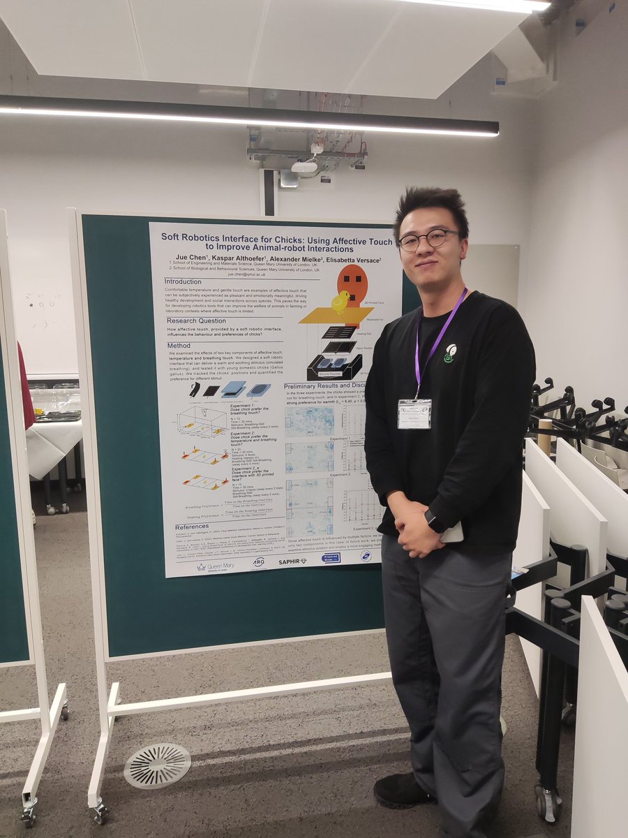 devjoniscience's tweet image. Awesome (😎) poster presentation by Jue Chen: &quot;Soft #robotics interface for #chicks: using affective touch to improve animal-robot interactions&quot;

#nibai2025 #meeting