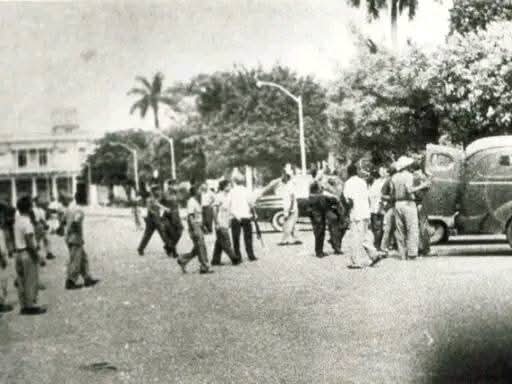 El 5 de Septiembre es una de esas fechas gloriosas en la historia de #Cuba: en 1957, en #Cienfuegos se produjo el levantamiento popular armado contra la tiranía de Fulgencio Batista.
En #SantiagoDeCuba, evocamos el patriotismo y espíritu revolucionario de sus protagonistas.