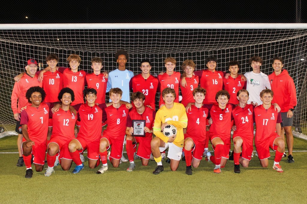 ParkHillSoccer's tweet image. Congrats to the Trojans for winning the Fall Kickoff Classic last night.
We beat Blue Springs South 1-0 in the decisive game. Onwards.