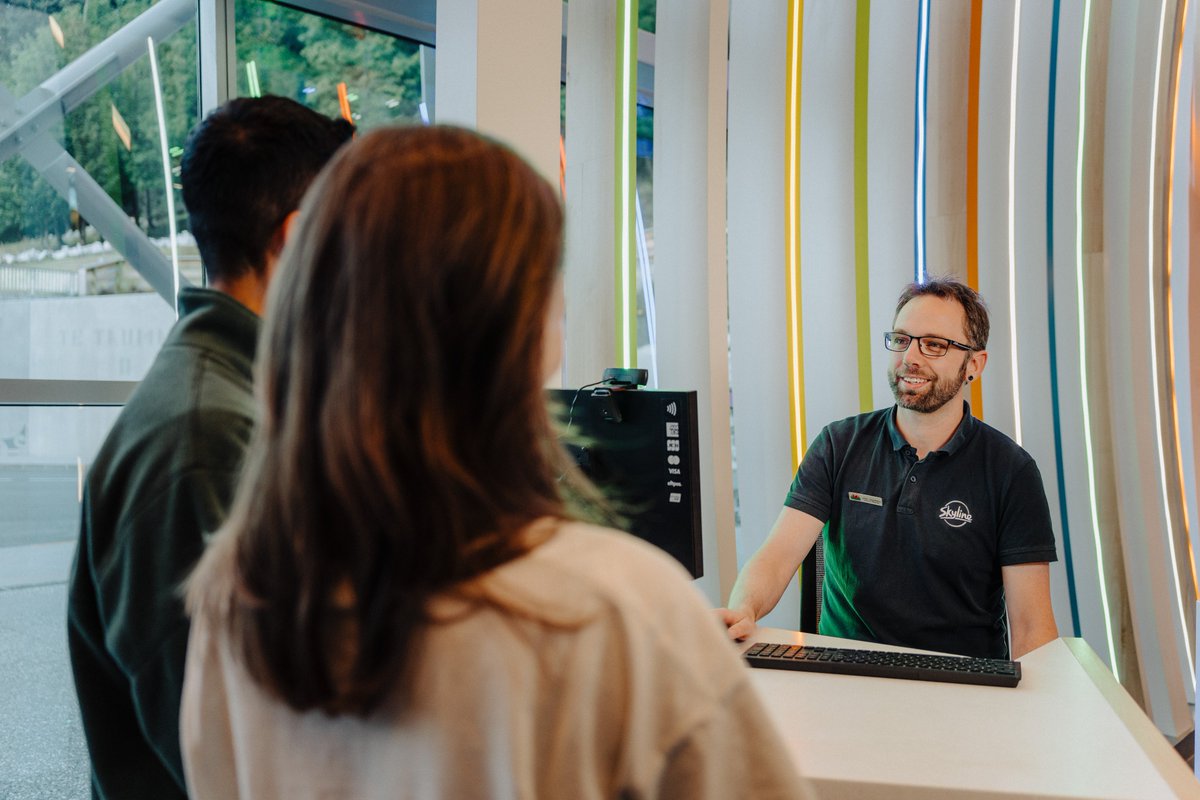 Big smiles. Warm welcomes.

That’s the Skyline way. Swansea, we’re coming for you! 🌤️👋 

#Skylineswansea #Swansea #Swanseabay #Skyline