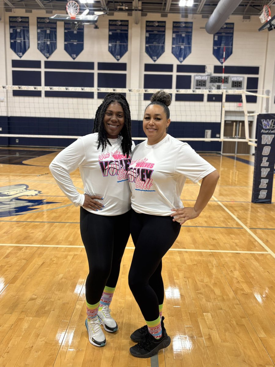 🏐Congrats 7th grade Volleyball on your HOME win over Lake Houston yesterday! Both A and B team won! 🐺💚💙