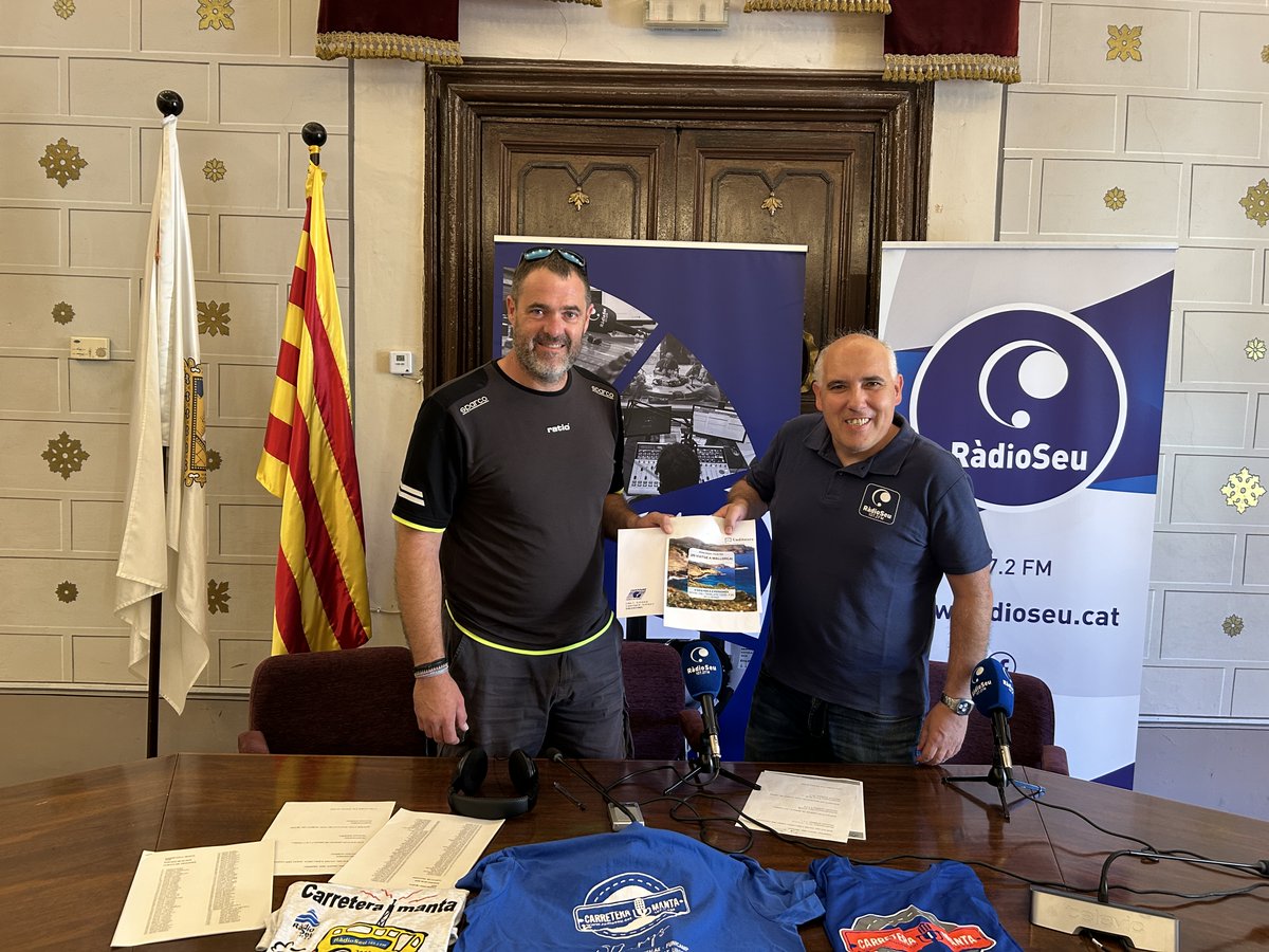 RadioSeu's tweet image. 🎙️#CIMRàdioSeu 'Carretera i Manta' completa la 30a edició en antena, amb una donació solidària a #Pirineu amb el Sàhara, oferta per SIMAC, i el sorteig d'un viatge gentilesa de CadíTours. #laSeu #AltUrgell #RàdioSeu40anys

🥳👏📞Moltes gràcies a tothom per la vostra participació!