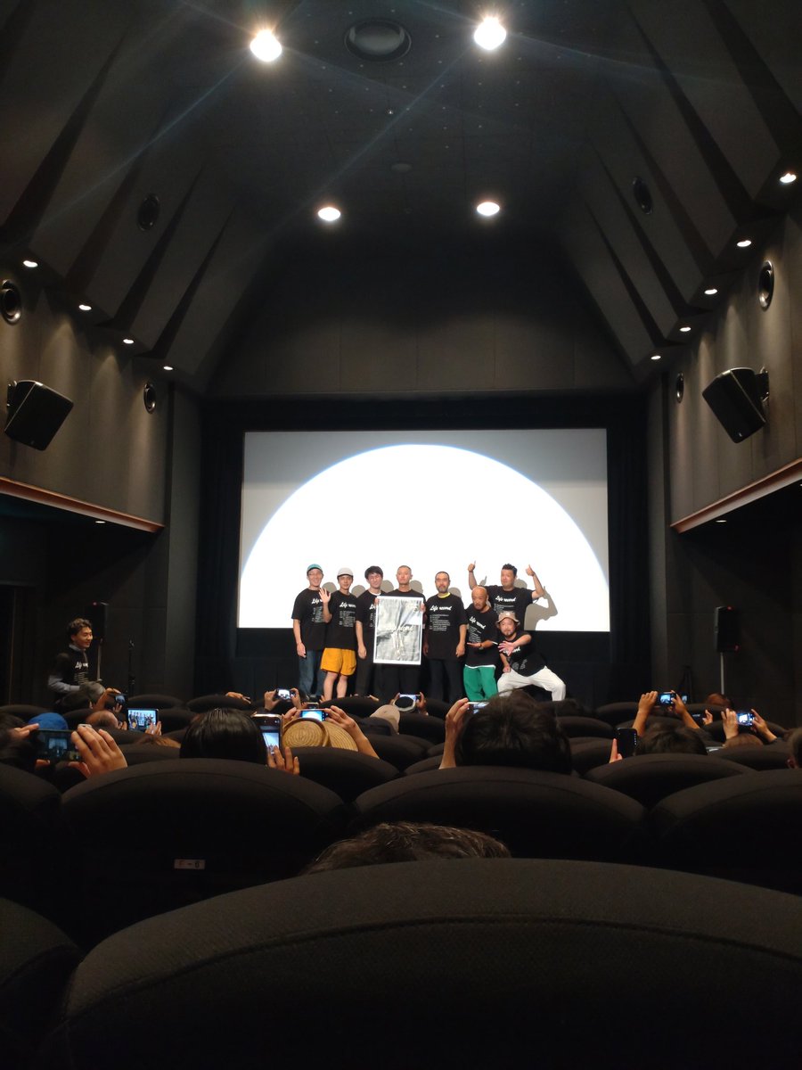 makonisan's tweet photo. 佐藤五郎さん主演の短編映画。自分の進んでいるこの道の先に何があるかなんてわからないけど、みんな必死に闘っている。もがいている。皆様最高にカッコ良かったです。これからも沢山の方々に届きますように☆

#Liferecord  #佐藤五郎 https://t.co/OzgwSnxxgF