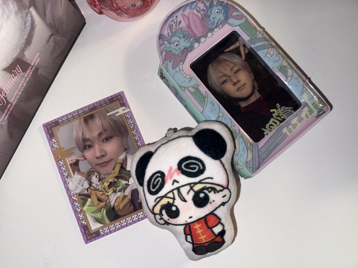 nyangmando's tweet image. 쿠션키링 귀엽죠🐼