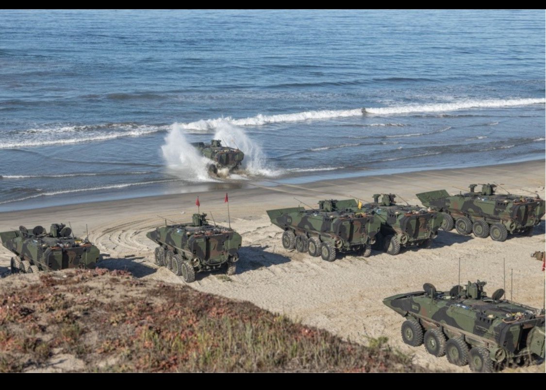 🚨Alert: Thousands of US Marines are conducting a massive amphibious assault training operation in Puerto Rico in preparation for the assault on Venezuela!!