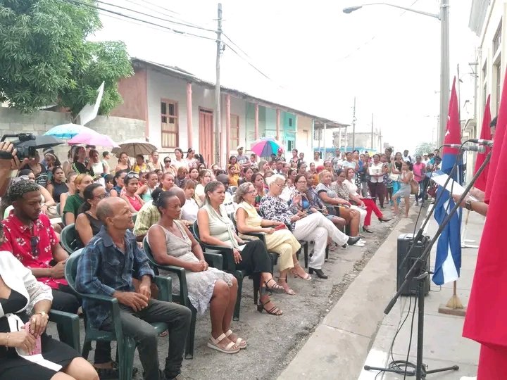 IlsyCabrera's tweet photo. Ayer participamos en el acto de inicio del curso escolar 2025-2026 en el Centro Universitario Municipal( CUM). Le deseamos éxitos a profesores y estudiantes. #PalmaSoriano https://t.co/R8xhKN8LTU
