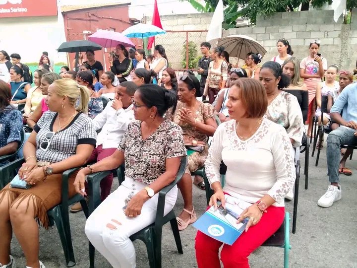 IlsyCabrera's tweet photo. Ayer participamos en el acto de inicio del curso escolar 2025-2026 en el Centro Universitario Municipal( CUM). Le deseamos éxitos a profesores y estudiantes. #PalmaSoriano https://t.co/R8xhKN8LTU